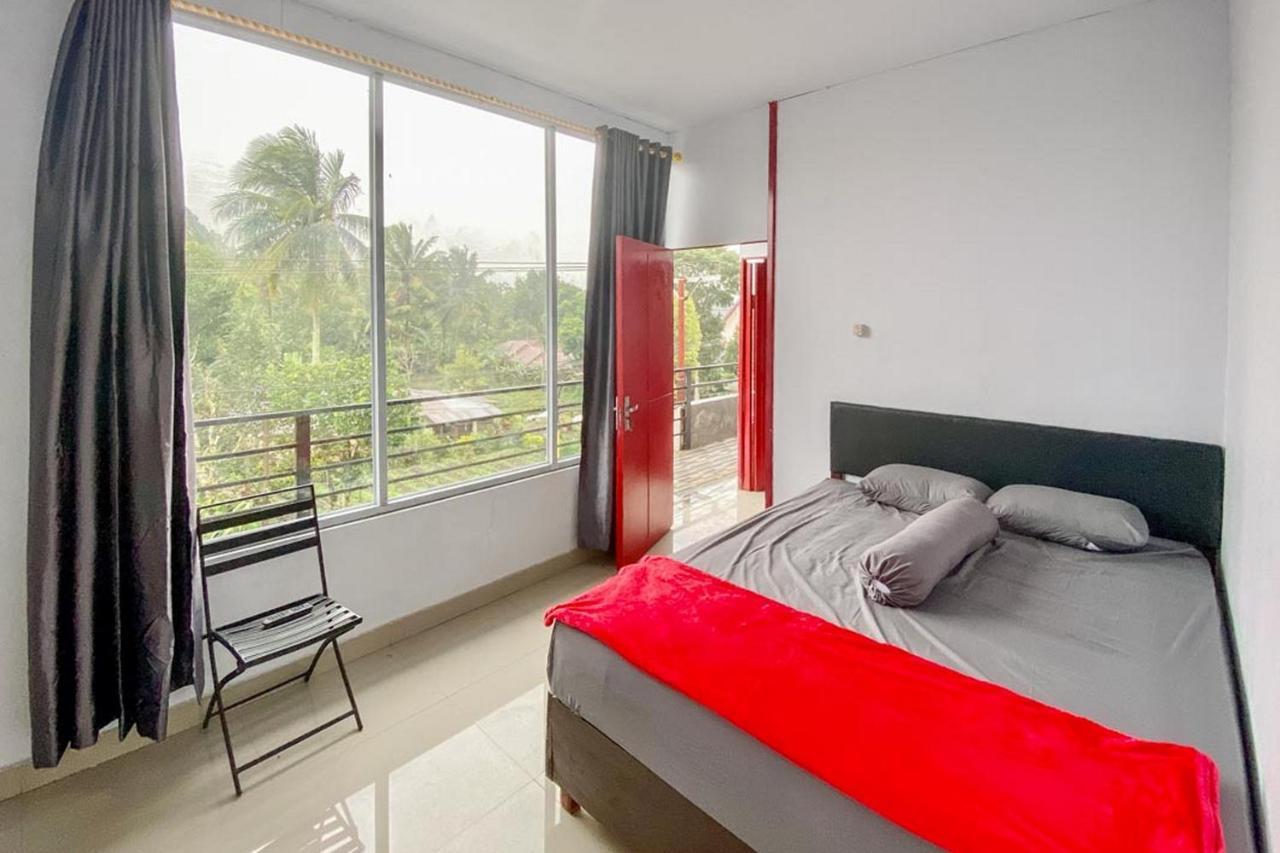 Sky Residence Tomohon Mitra Reddoorz 外观 照片