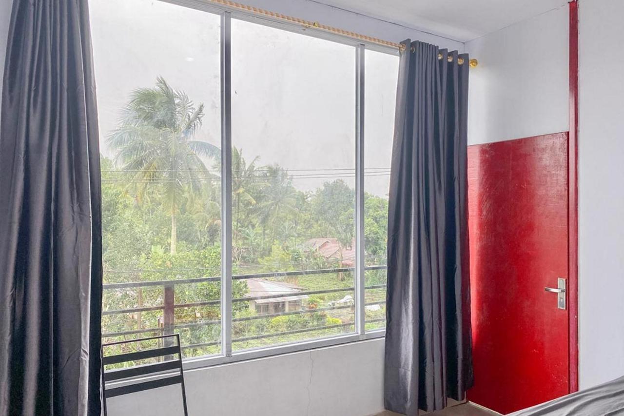 Sky Residence Tomohon Mitra Reddoorz 外观 照片